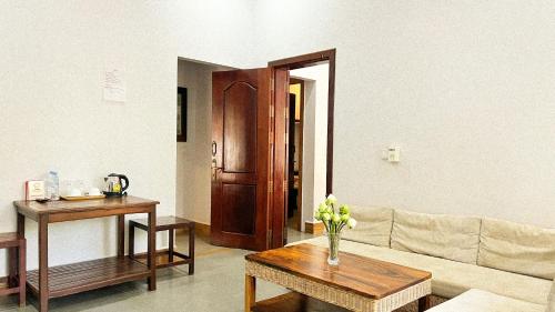 Two-Bedroom Villa image 10