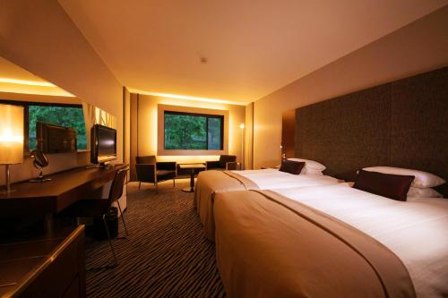 Deluxe Twin (Non-Smoking)