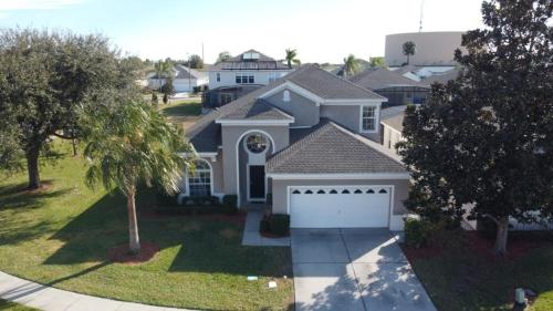 Luxury 6BD 3,5BA Pool Home in Windsor Palms Resort villa