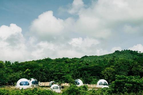 Family Getaway Dome Glamping w/ Private Hotspring