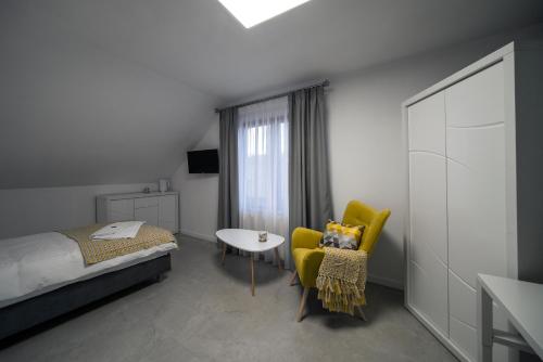 KP Claudia - image 11
