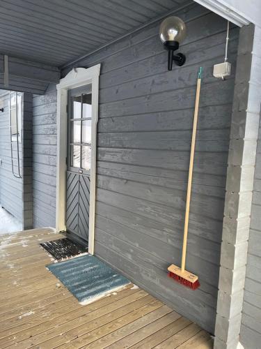 Yllastolli 2 D, Akaslompolo in Helukka