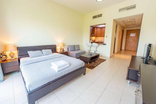 Luxury Escapes - Stylish Studio in DG near to Mall & Metro - KSLV, Dubaj (fotografie 3)