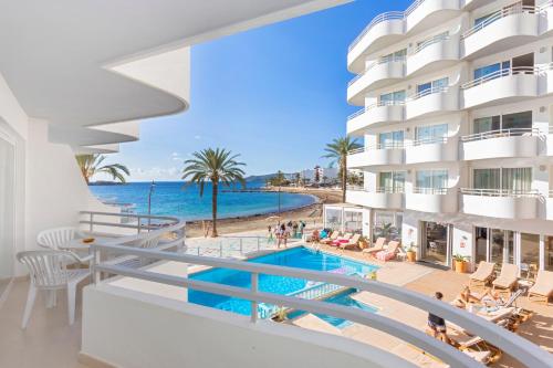 Apartamentos Mar y Playa