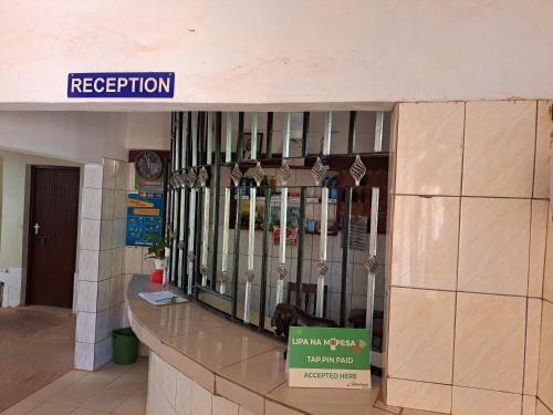 Лоби, Kwale Golden Guest House in Shimba Hills National Reserve