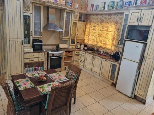 virtuve, La Maison Bed & Breakfast  in Deneysville