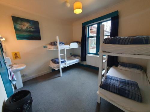 Fort William Backpackers Room Type - Quadruple Room with Private Bathroom