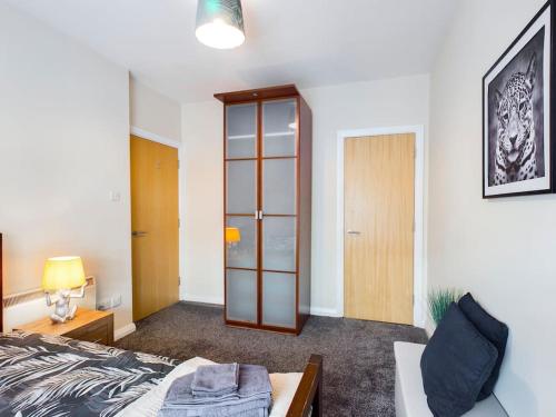 Magnificent 1BDR Apartment in Mersyside, Liverpool (foto 3)