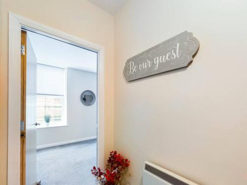 Magnificent 1BDR Apartment in Mersyside, Liverpool (foto 8)