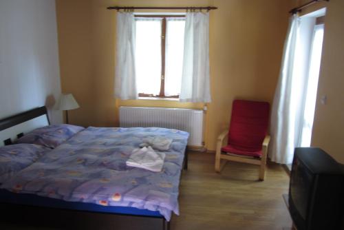 1 queen bed