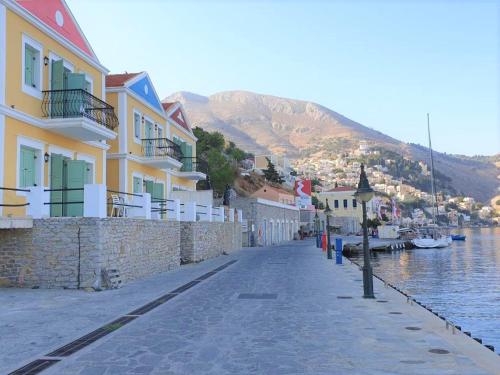 B&B Symi - Danezis Sea Stars Villas New Port - Bed and Breakfast Symi