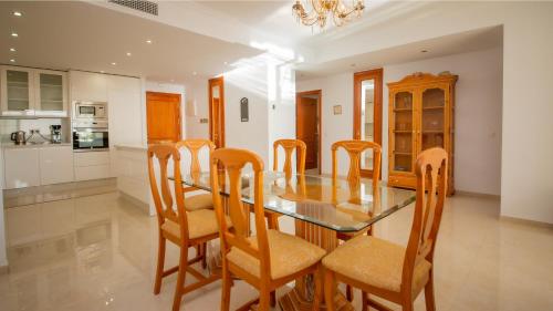 Apartment image 6