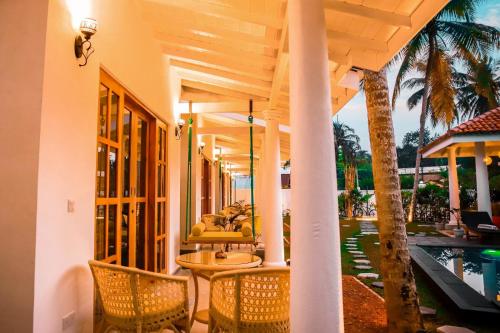Tree of Life Resort in 벤토타