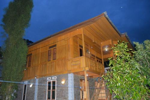 THE SINGKI HOME FAMILY in Rantepao