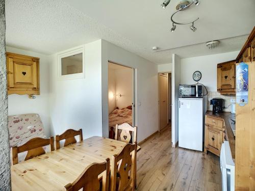 Appartement Les Menuires, 2 pièces, 6 personnes - FR-1-178-325 Les Menuires