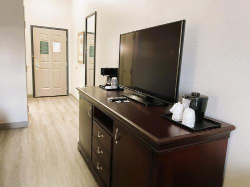 Country Inn & Suites by Radisson, Albany, GA