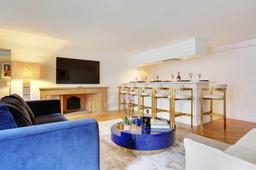 Amazing apartment 2BR4P avenue Montaigne Triangle d'Or - Location saisonnière - Paris