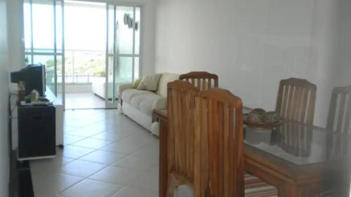 Apartamento na bacutia com 3 suites e varanda
