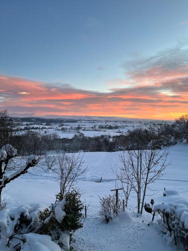 View, Le Pre devant nous in La Tour-d'Auvergne
