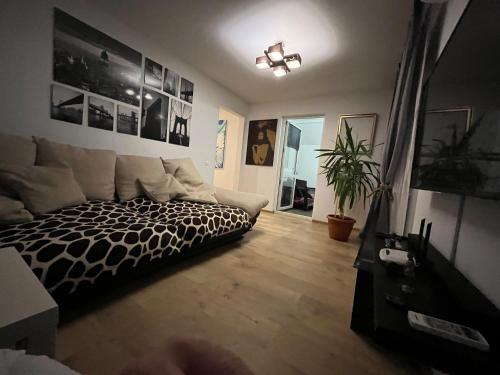 O mansarda intima :) - the intimate attic :) - Apartment - Bragadiru