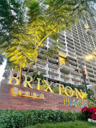 BGC-Ortigas Link Condo