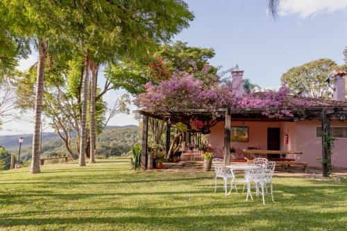 Pousada Rávis - Café e Descanso – khách sạn tại Ravena