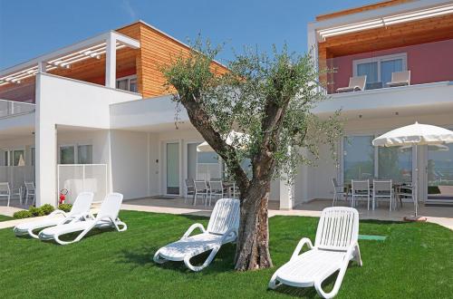 Two-Bedroom Apartment Plus