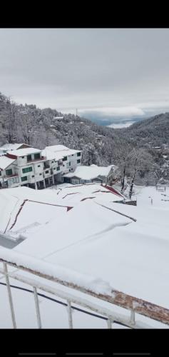 Cozy Cottage at Afgan Lodge, Murree (photo 7)