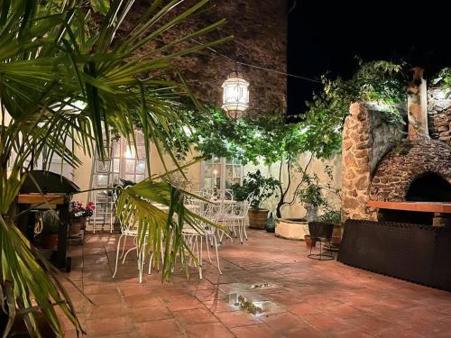Facilities, La Maison de Mama C: Charming french village home in Sainte-Colombe-sur-l'Hers
