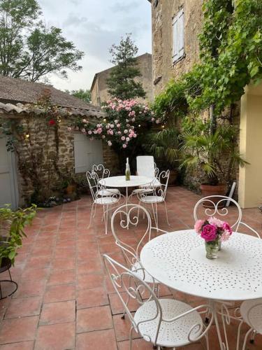 Facilities, La Maison de Mama C: Charming french village home in Sainte-Colombe-sur-l'Hers