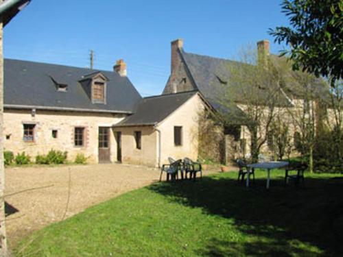 Maison de 5 chambres avec jardin clos et wifi a Morannes sur Sarthe