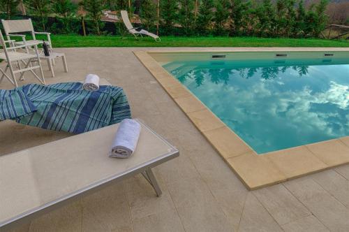  Villa Cristina modern farmhouse with Private Pool in Monsagrati