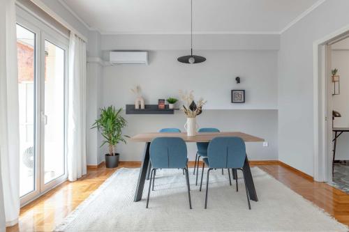Homey 2BR Apartment in Cholargos by UPSTREET - image 4