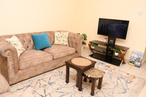 טרקלין, Apartment Sleeps 4 with Two Bathrooms in תיקה