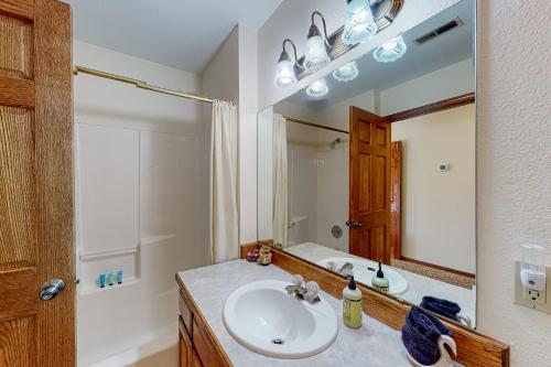 Stone Decks Lodge Stone Decks Lodge