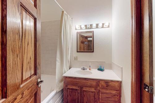 Stone Decks Lodge Stone Decks Lodge