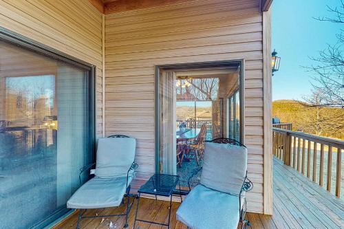 Stone Decks Lodge Stone Decks Lodge