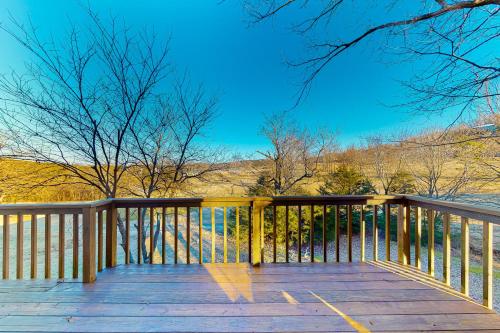 Stone Decks Lodge Stone Decks Lodge