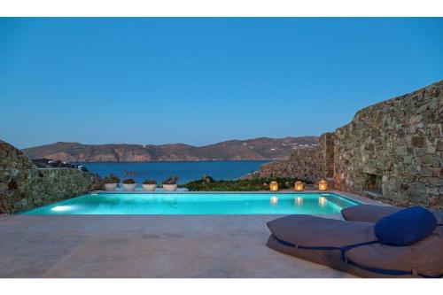 Elegant Mykonos Villa Air Private Pool 4 Bedrooms Sea View Panormos