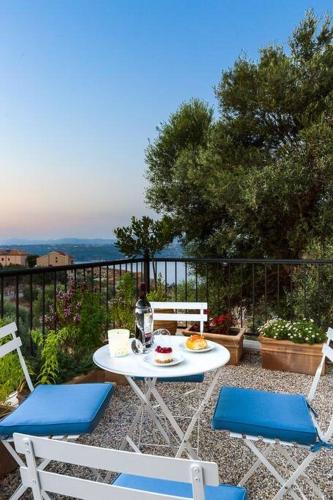Surrounding environment, Villa Alysso in Keramies
