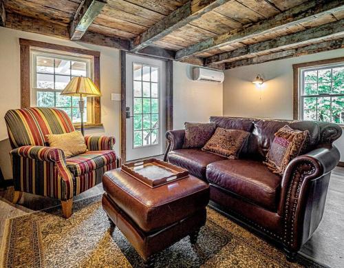 1786 Farm Cottage Honeymoon Suite Renovated 2022 in Warwick (NY)