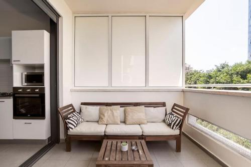 Sunny Luxury Apartments 4