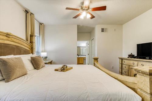 Themed Retreat Near Disney - Pool, Spa, Pet Friendly, Osceola