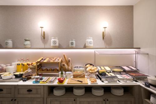 Catalonia Castellnou Hotel - image 5