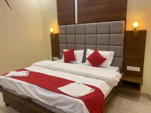 Hotel Sukoon Bharatgarh in Налагарх