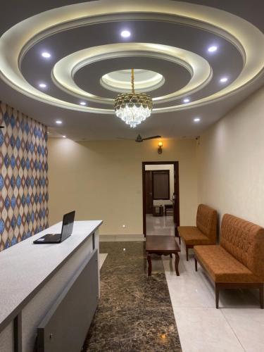 Hotel Sukoon Bharatgarh in นาลาการ์ห