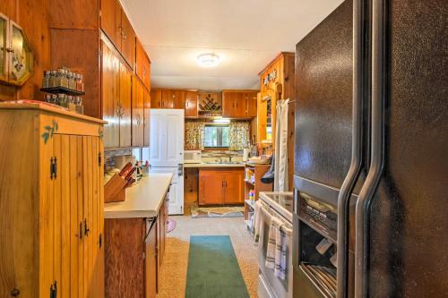 Waterfront Lake Cabin with Boat Dock Fire Pit and Kayaks - image 24