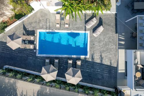 Newly Renovated Queen Bee Villa, with Private Pool & Ping-Pong table