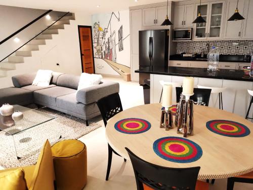 El Ponto- Luxury Apartment Hosted By Affordable bnb-Pay Less Do More