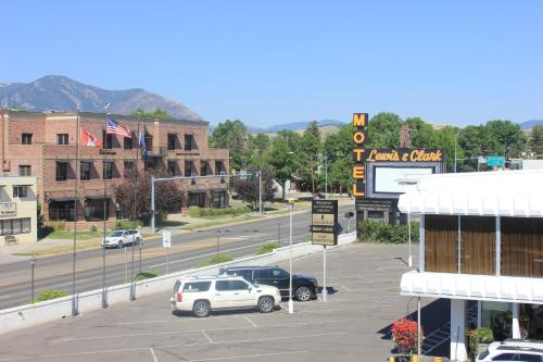 425241903 Lewis & Clark Motel - Bozeman